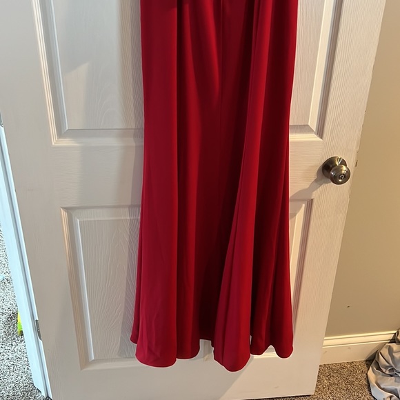Vera Wang bridesmaids dress - Picture 6 of 13